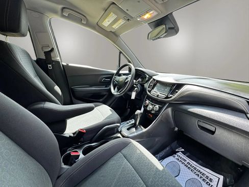 Used 2017 Chevrolet Trax LS FWD image 15