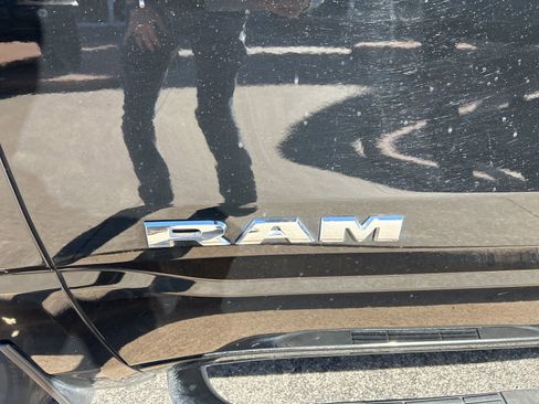 Used 2021 RAM 1500 Big Horn image 10