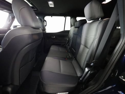 Used 2025 Lexus GX 550 550 Luxury image 16