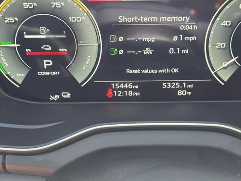 Used 2023 Audi Q5 e Premium Plus w/ Premium Plus Package AWD/4WD image 28