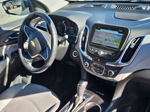 Used 2018 Chevrolet Equinox Premier image 10