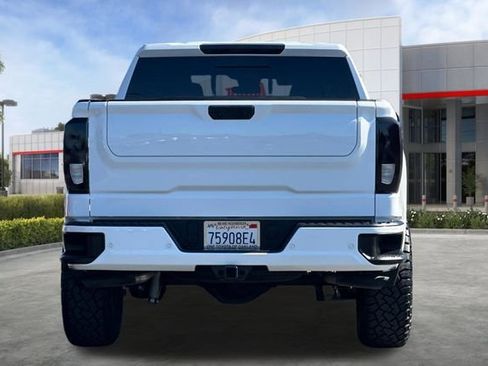 Used 2025 GMC Sierra 1500 Elevation w/ Elevation Premium Package image 5