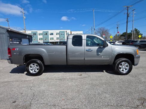 Used 2009 GMC Sierra 1500 SLE w/ Convenience Package image 3