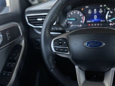 Used 2024 Ford Explorer XLT w/ Equipment Group 202A AWD/4WD image 25
