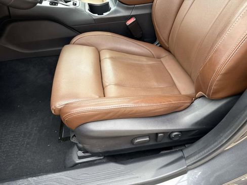 Used 2022 Subaru Outback Touring AWD/4WD image 30