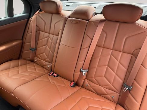 New 2026 BMW 750e xDrive w/ Executive Package AWD/4WD image 13