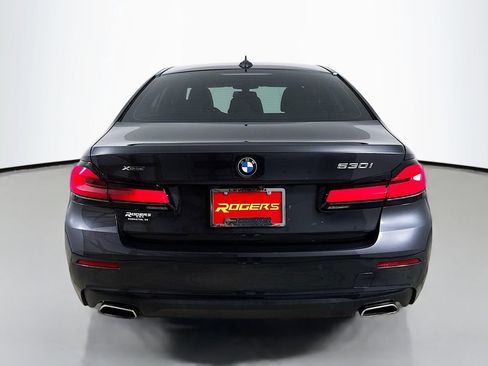 Used 2023 BMW 530i xDrive w/ Convenience Package image 7
