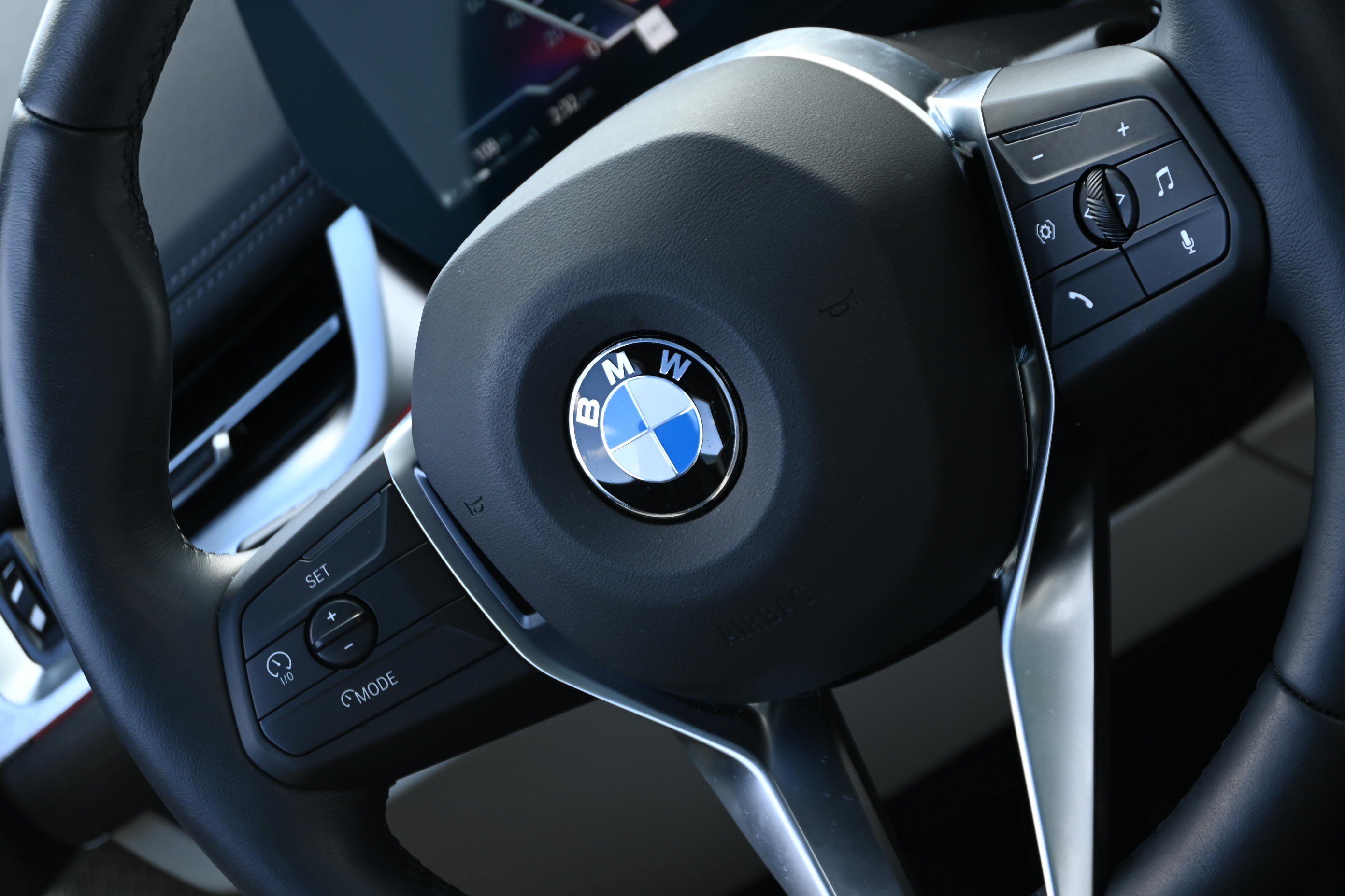 Used 2026 BMW X1 xDrive28i AWD/4WD image 25