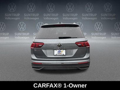 Used 2024 Volkswagen Tiguan SE
