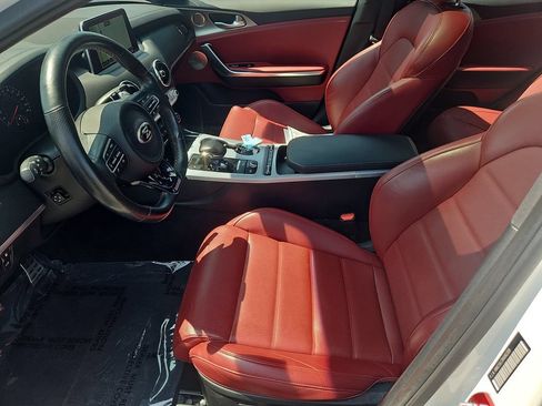 Used 2019 Kia Stinger GT2 AWD/4WD image 33