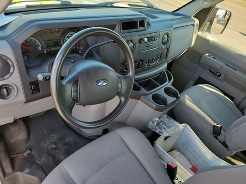 Used 2012 Ford E-350 and Econoline 350 XL w/ PWR Windows & Locks Group image 11