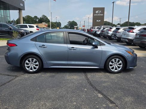 Used 2023 Toyota Corolla LE FWD image 14