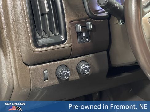 Certified 2021 GMC Canyon Denali image 13