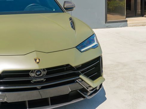 Used 2024 Lamborghini Urus Performante AWD/4WD image 27