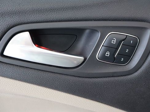 Used 2015 Ford Escape Titanium image 18