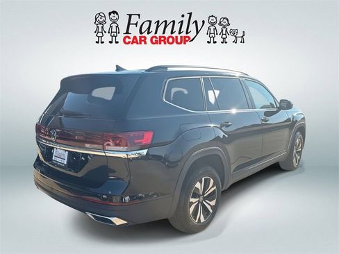 New 2026 Volkswagen Atlas SE FWD image 3
