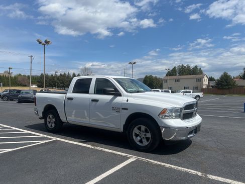 Used 2019 RAM 1500 Tradesman w/ Chrome Plus Package image 8
