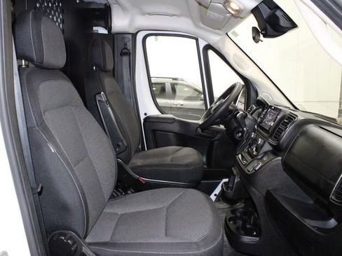 Used 2023 RAM ProMaster 2500 image 12