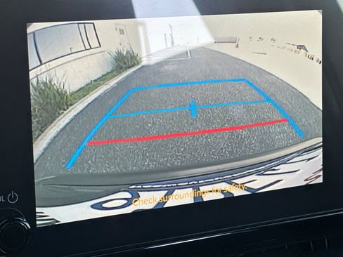 Used 2025 Toyota Corolla SE image 20