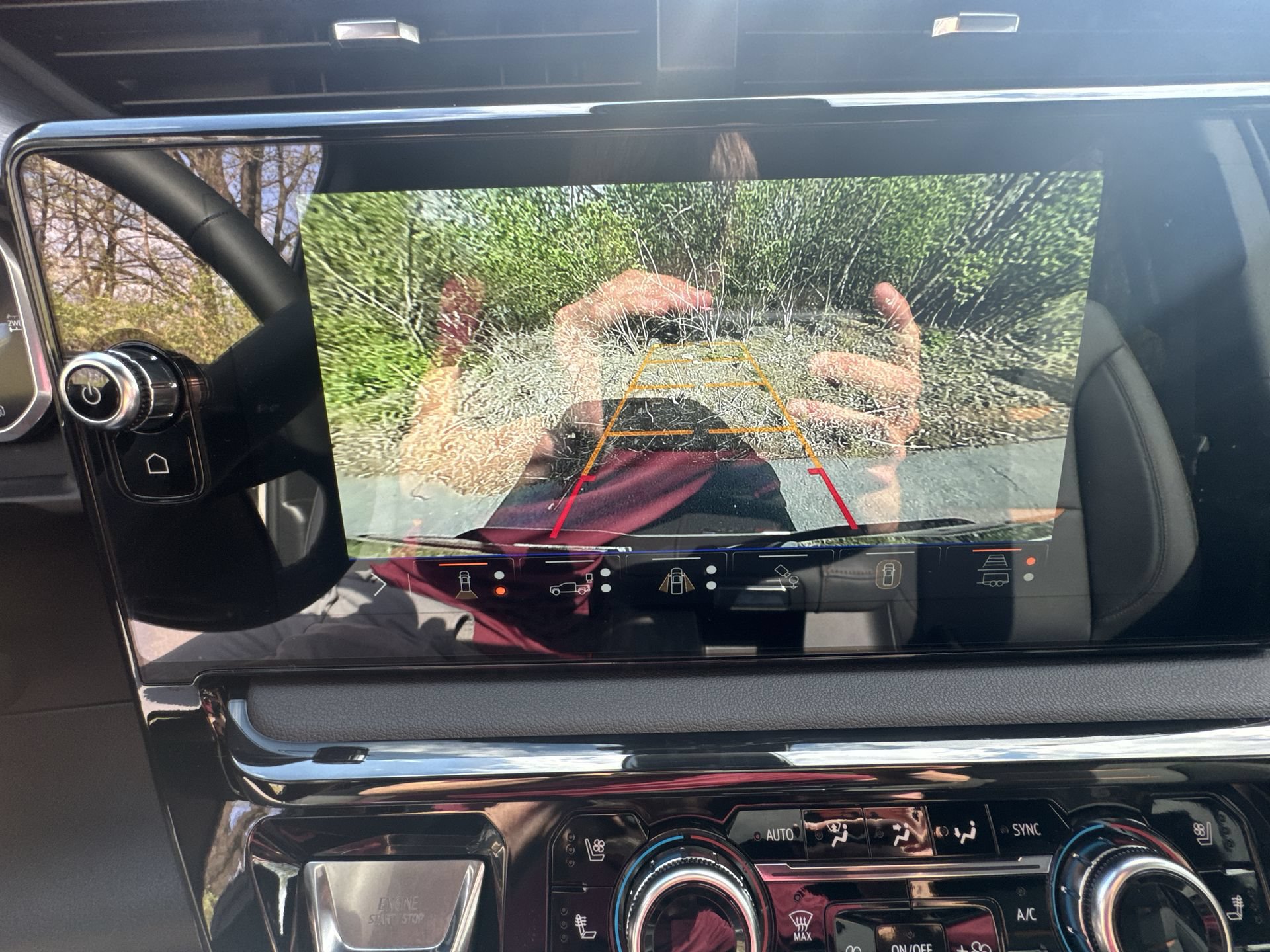New 2026 GMC Sierra 2500 AT4 w/ AT4 Premium Plus Package AWD/4WD image 24