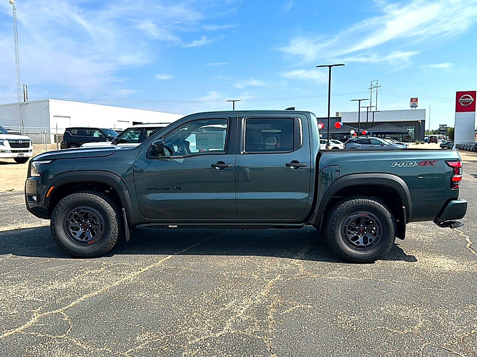 New 2027 Nissan Frontier PRO-4X w/ Tow Package AWD/4WD image 5