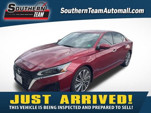 Used 2023 Nissan Altima 2.5 SL FWD image 1