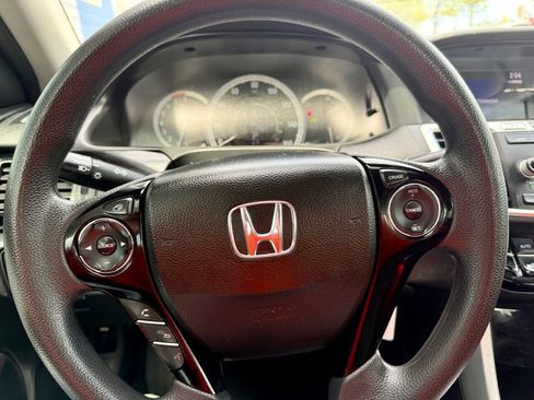 Used 2017 Honda Accord LX image 54