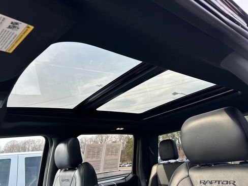 Used 2019 Ford F150 Raptor w/ Equipment Group 801A Mid image 24