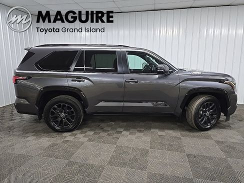 Used 2024 Toyota Sequoia Platinum AWD/4WD image 2