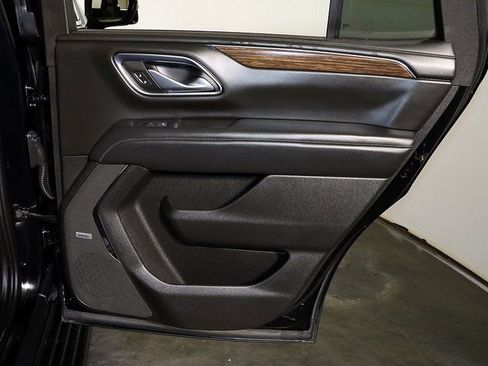 Used 2023 Chevrolet Tahoe High Country w/ Premium Package 2 AWD/4WD image 34