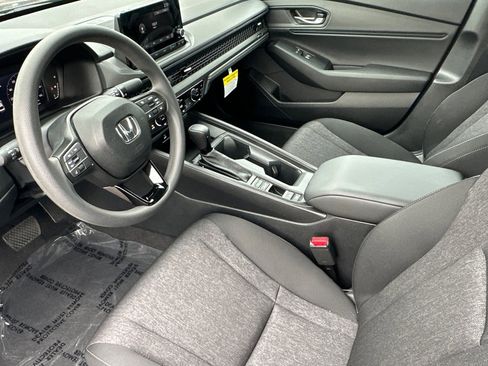 Certified 2025 Honda Accord SE image 10