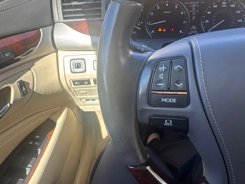 Used 2016 Lexus LS 460 L RWD image 17