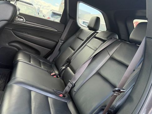 Used 2020 Jeep Grand Cherokee Limited AWD/4WD image 19