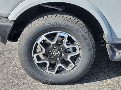 New 2026 Ford Bronco Outer Banks image 10