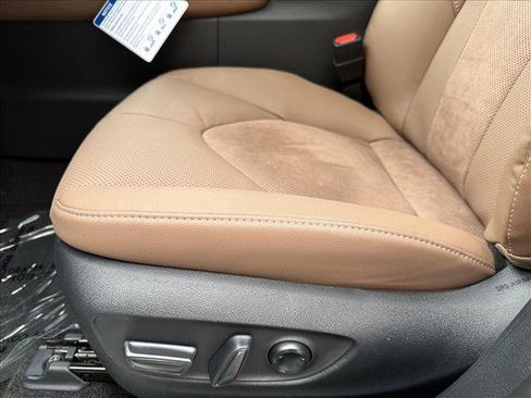 New 2026 Toyota Grand Highlander AWD Hybrid image 13