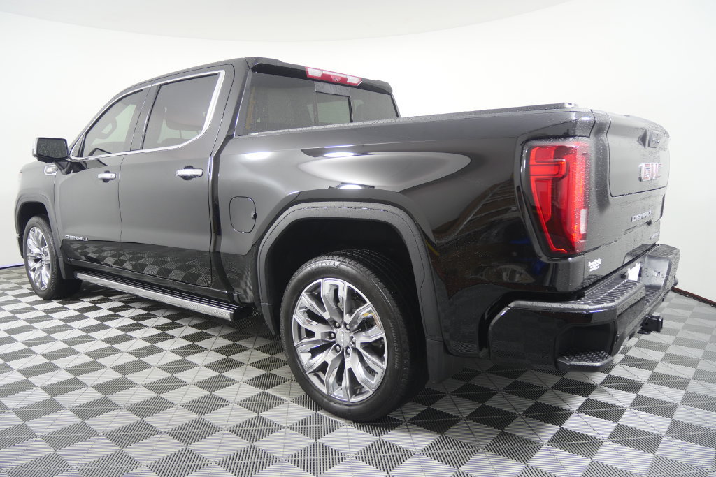 Used 2025 GMC Sierra 1500 Denali AWD/4WD image 7