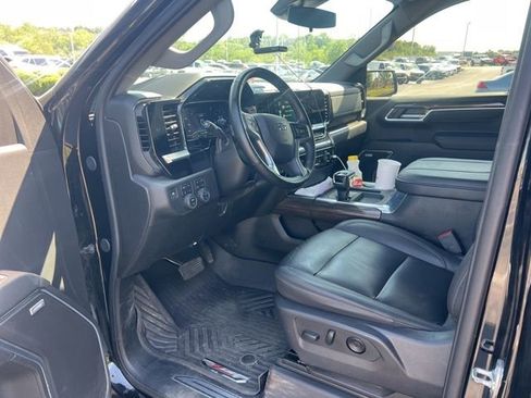 Used 2025 Chevrolet Silverado 1500 RST w/ Convenience Package II AWD/4WD image 6