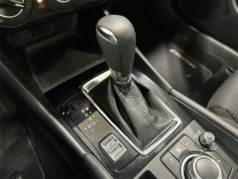 Used 2018 MAZDA MAZDA3 Sport w/ Preferred Equipment Package image 31