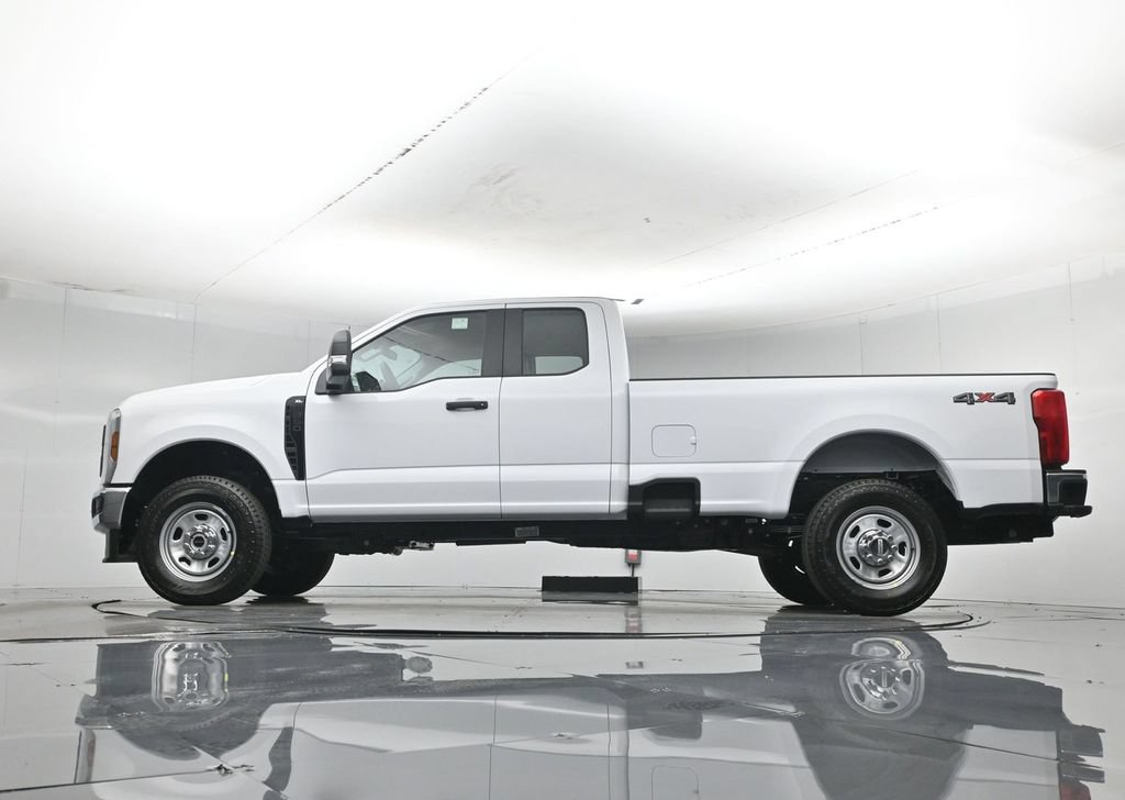 New 2027 Ford F350 XL w/ XL Chrome Package AWD/4WD image 7