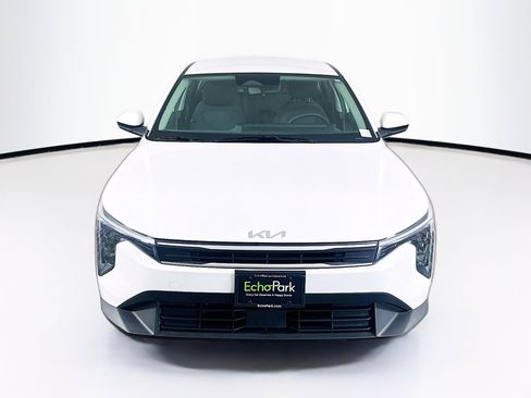 Used 2025 Kia K4 FWD image 2