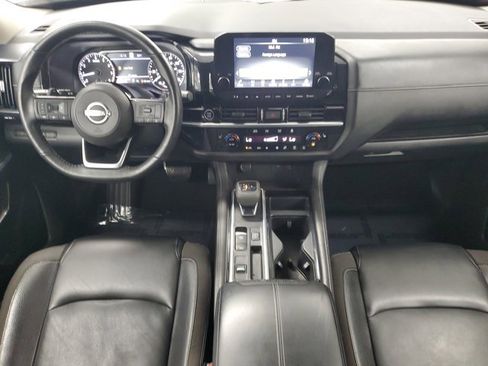 Used 2022 Nissan Pathfinder SL image 9