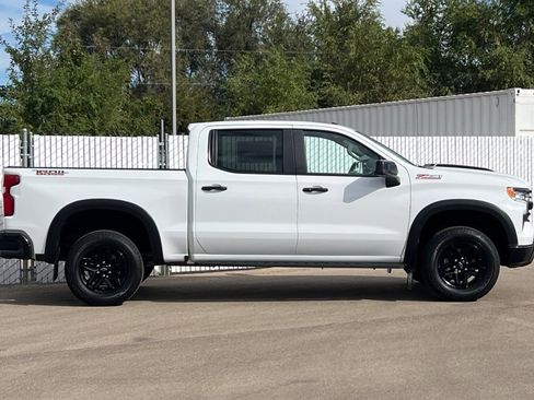 Used 2022 Chevrolet Silverado 1500 LT Trail Boss image 3