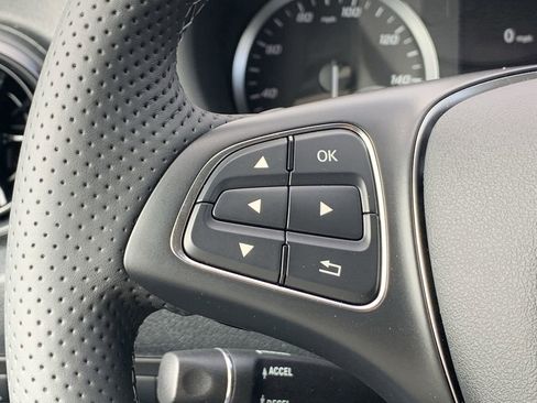 Used 2023 Mercedes-Benz Metris Passenger image 22