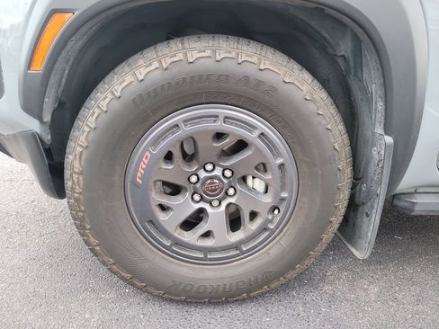 Used 2025 Nissan Frontier Pro-X w/ Pro Premium Package RWD image 10