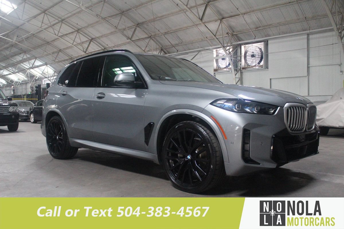 Used 2024 BMW X5 xDrive40i w/ M Sport Package AWD/4WD image 9
