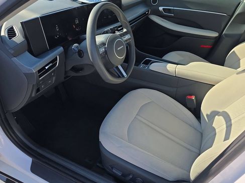 Certified 2025 Hyundai Sonata SEL FWD image 10