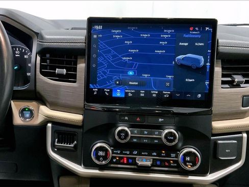 Used 2024 Ford Expedition Max Limited image 5