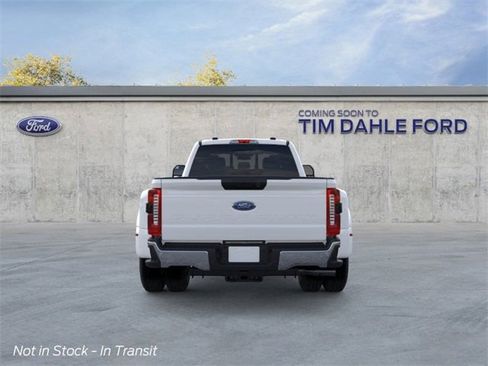 New 2026 Ford F350 4x4 Crew Cab DRW Super Duty image 5
