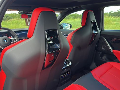 New 2026 BMW M5 w/ Carbon Package image 17