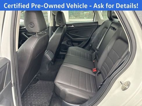 Certified 2024 Volkswagen Jetta SE w/ Panoramic Sunroof Package FWD image 19
